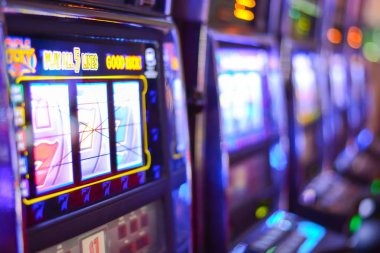 meriah4d Money Train slot game showing five reels with symbol matches and bonus train feature